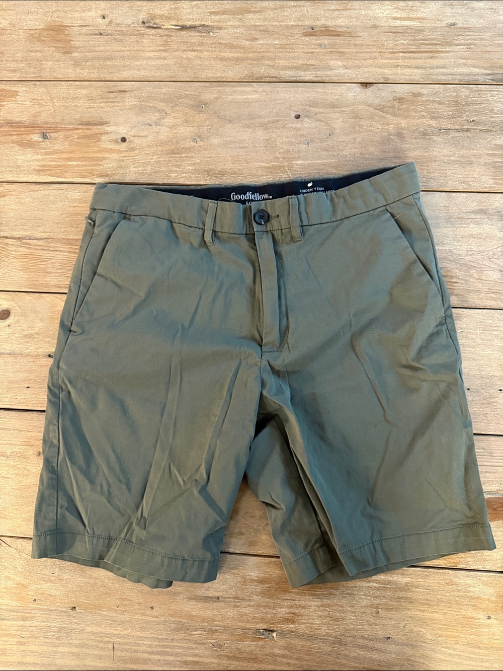 Goodfellow & Co Olive Green Flat-Front Chino Shorts